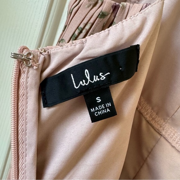 Lulu's Cascading Floral Midi Tiered spaghetti strap Floral Dress Small - Picture 9 of 14